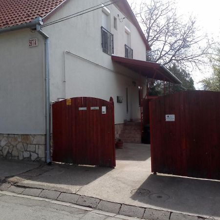 Budai Vám Apartmanház Pécs Exterior foto