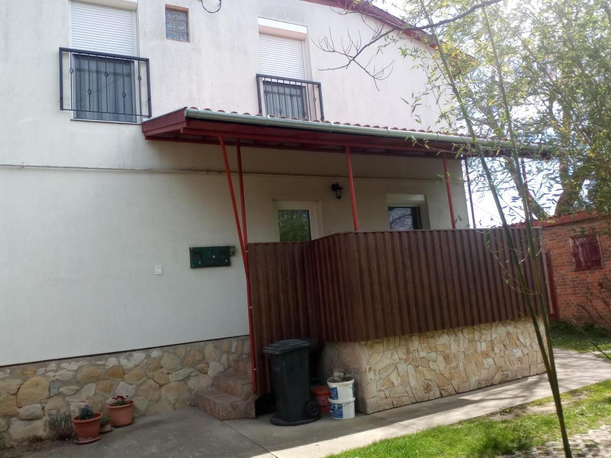 Budai Vám Apartmanház Pécs Exterior foto