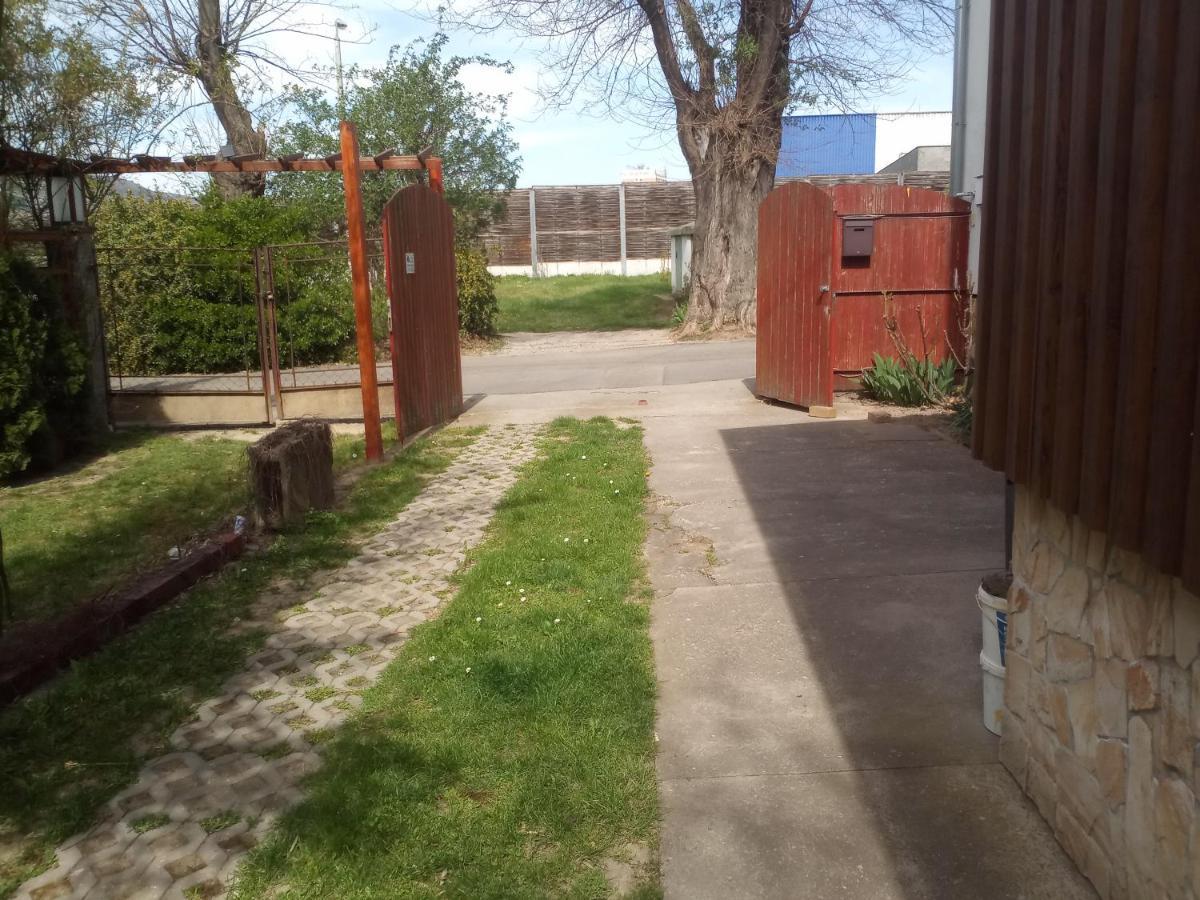 Budai Vám Apartmanház Pécs Exterior foto