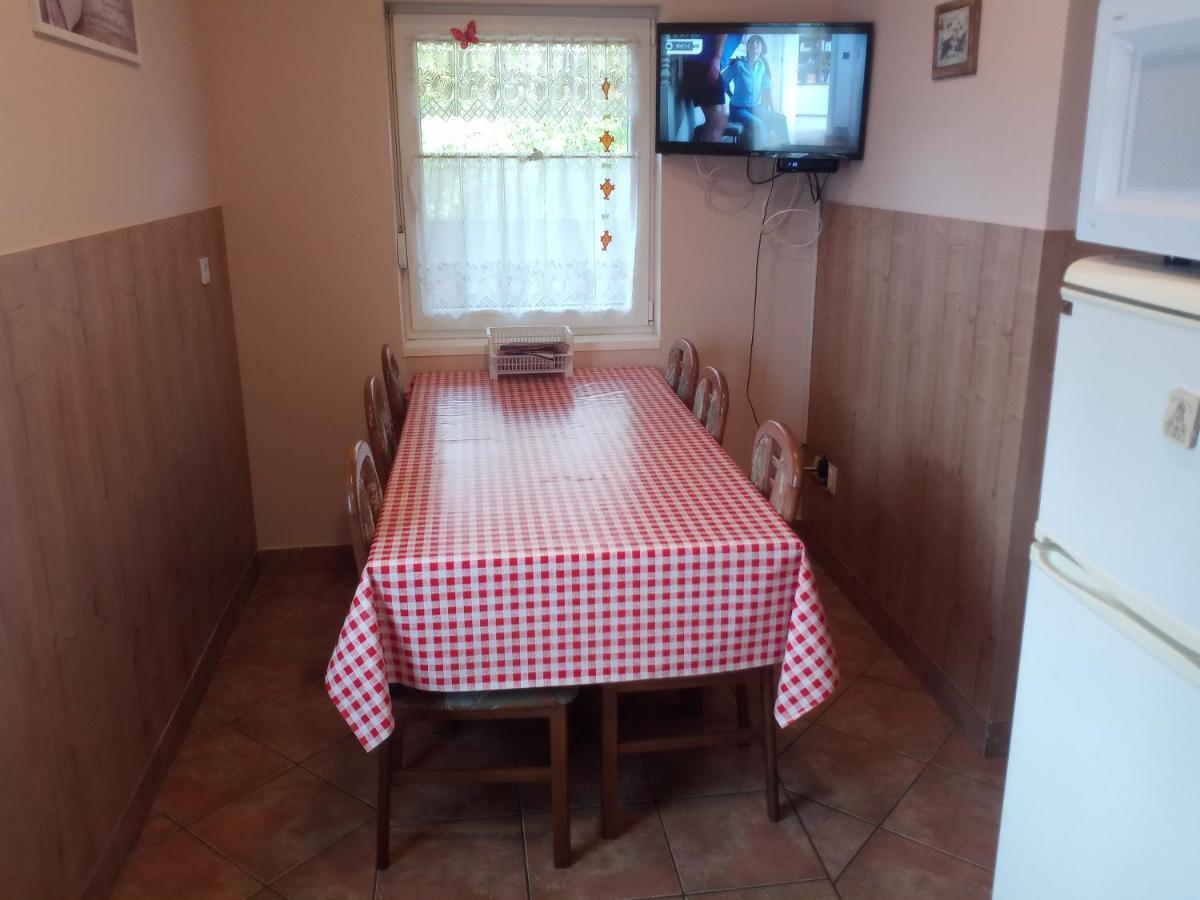 Budai Vám Apartmanház Pécs Exterior foto