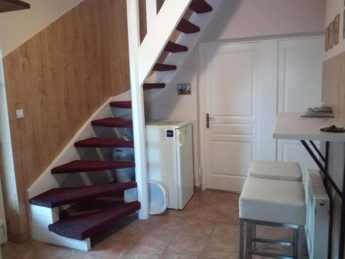 Budai Vám Apartmanház Pécs Exterior foto